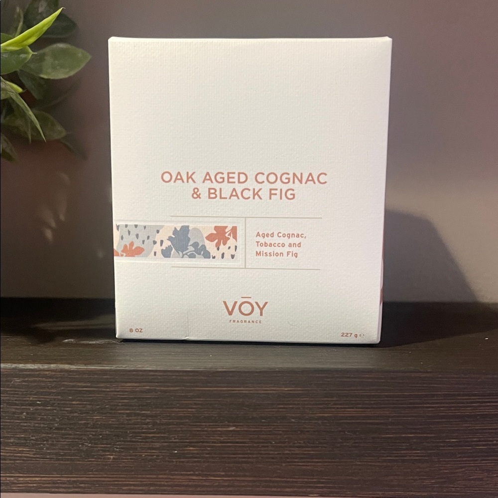 Voy Oak Aged Cognac & Black Fig Candle